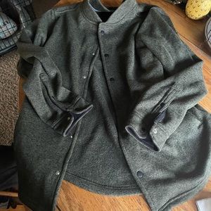 Levi’s men button up sweater